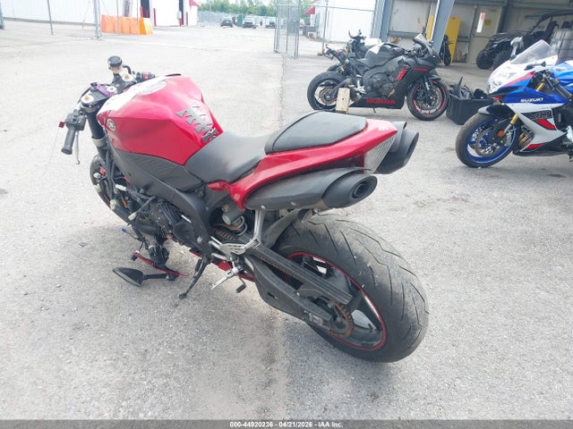 Yamaha Yzfr1
