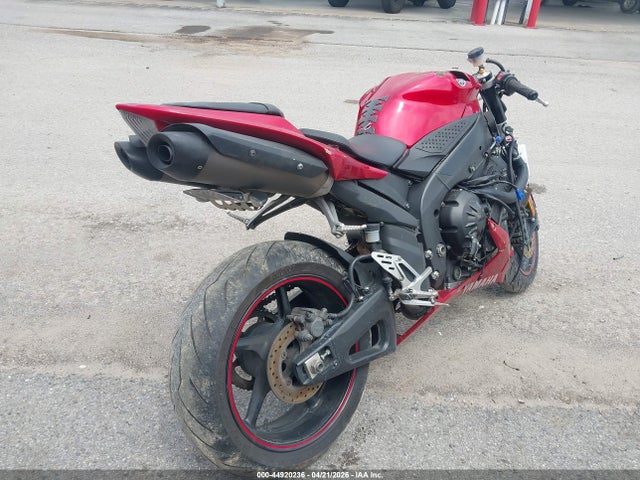 Yamaha Yzfr1