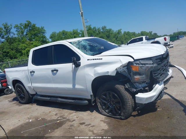 Chevrolet Silverado 1500 2wd  Short Bed Custom