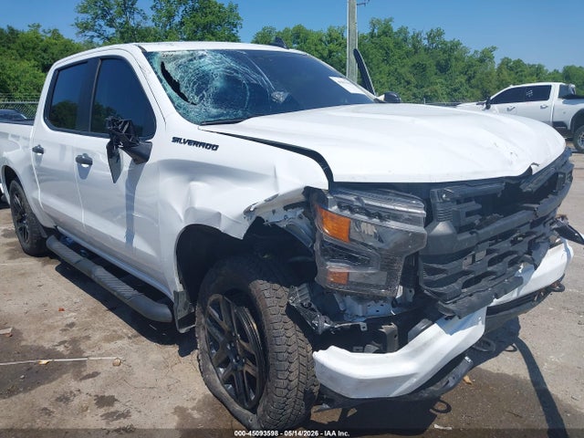 Chevrolet Silverado 1500 2wd  Short Bed Custom