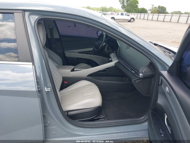 Hyundai ELANTRA Limited
