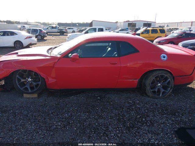 Dodge Challenger Sxt