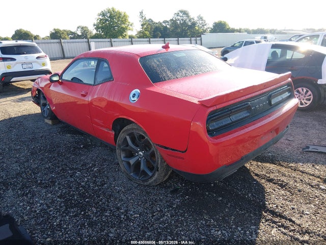 Dodge Challenger Sxt