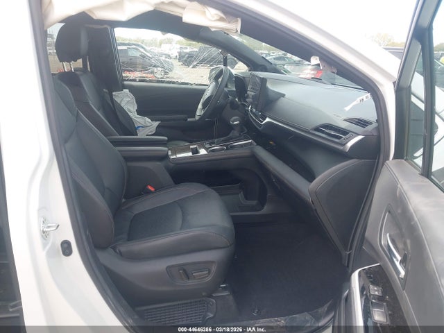 Toyota Sienna Platinum
