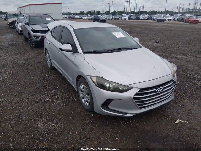 Salvage Hyundai ELANTRA Image