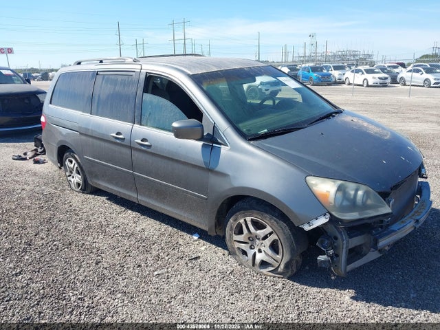 Salvage Honda Odyssey Image