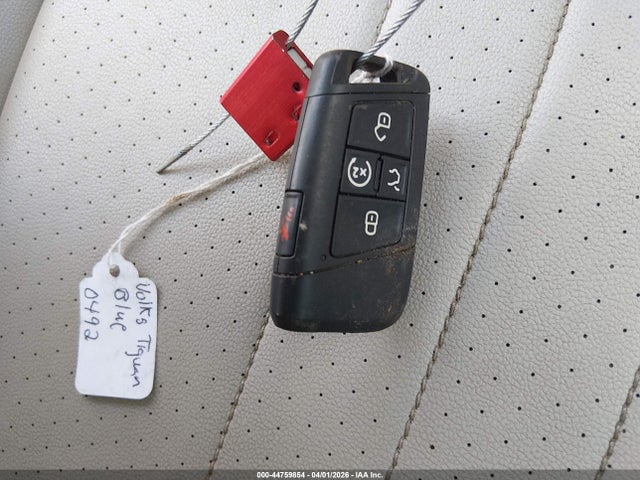 Volkswagen Tiguan 2.0t Se