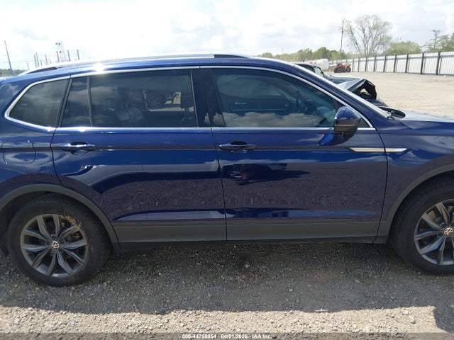 Volkswagen Tiguan 2.0t Se