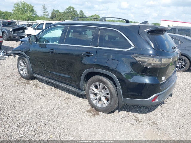Toyota Highlander Xle V6