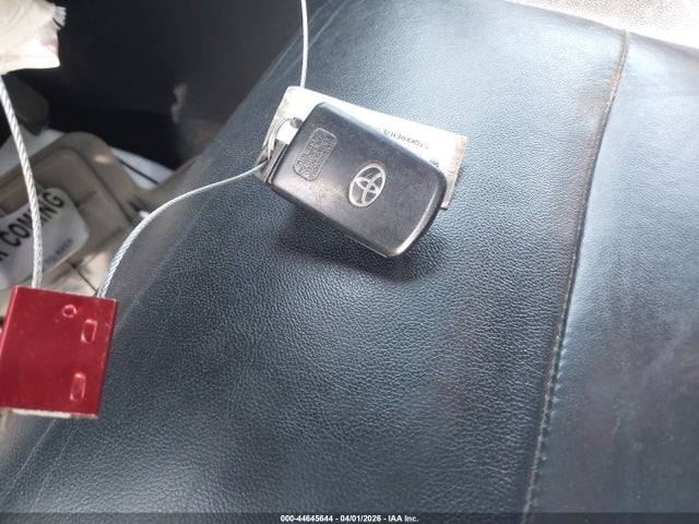 Toyota Highlander Xle V6