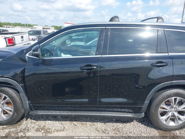 Toyota Highlander Xle V6