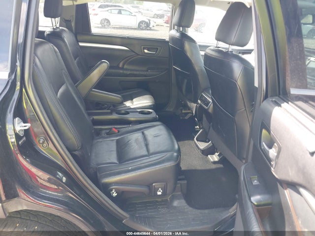Toyota Highlander Xle V6