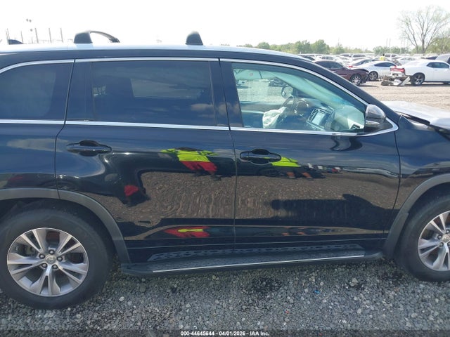 Toyota Highlander Xle V6