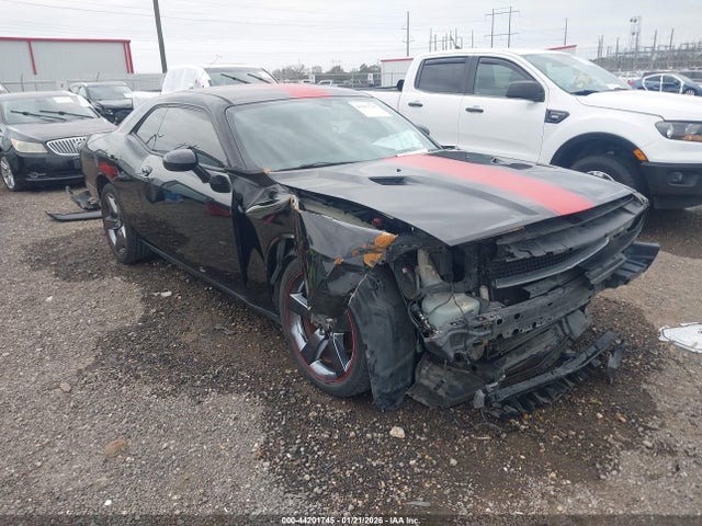 Salvage Dodge Challenger Image