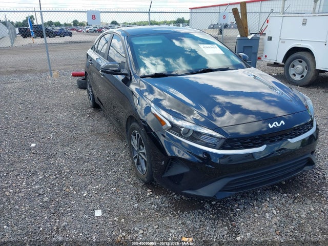 Salvage Kia Forte Image