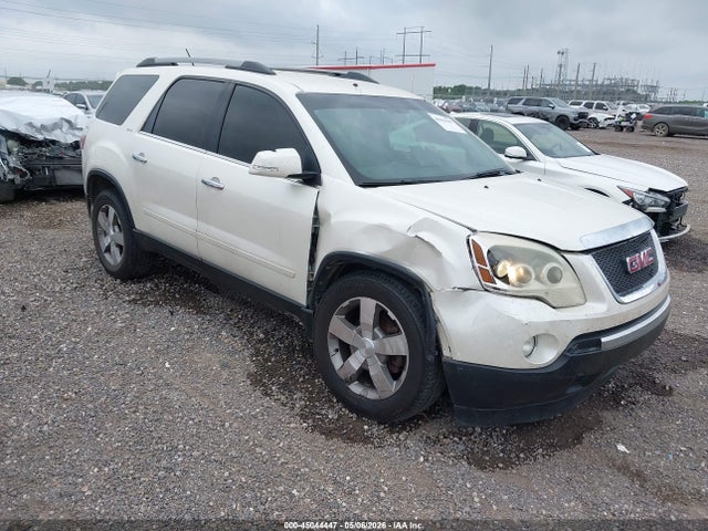 Salvage GMC Acadia Image