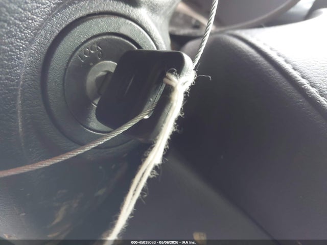 Nissan Versa 1.6 S