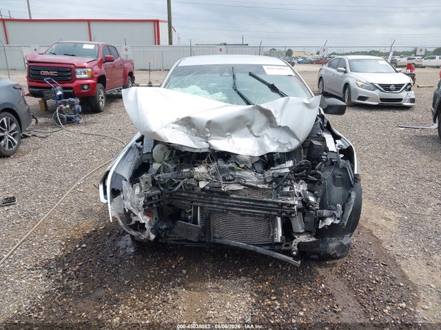 Nissan Versa 1.6 S