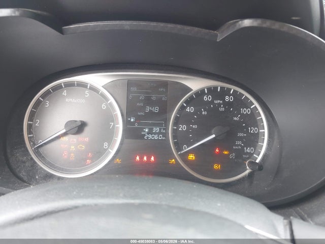 Nissan Versa 1.6 S