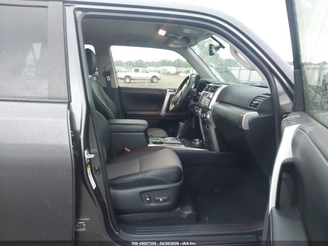 Toyota 4Runner Sr5