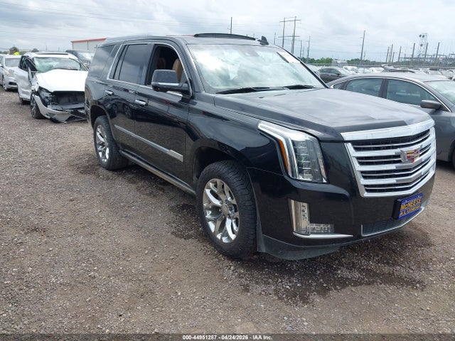 Salvage Cadillac Escalade Image