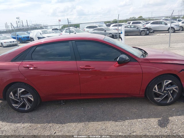 Hyundai ELANTRA Sel Sport