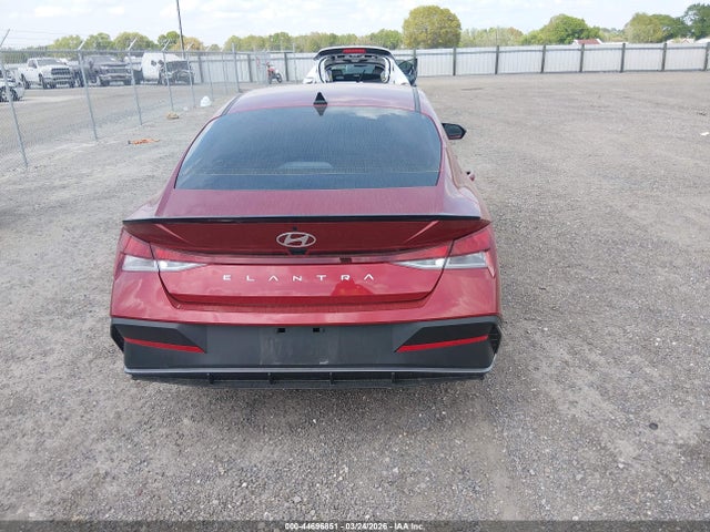Hyundai ELANTRA Sel Sport