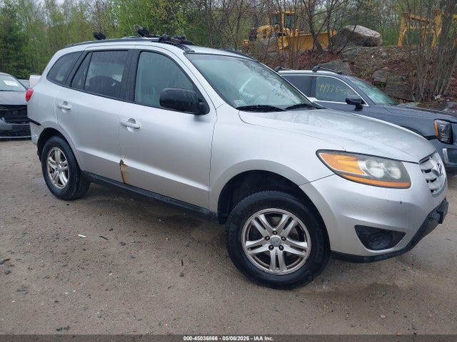 Salvage Hyundai SANTA FE Image