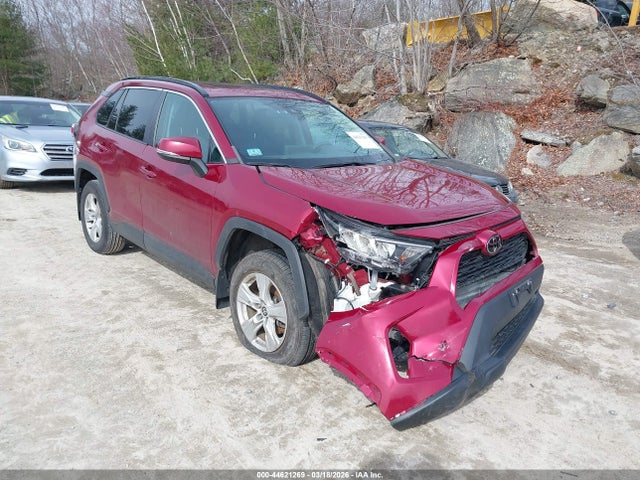 Salvage Toyota RAV4 Image
