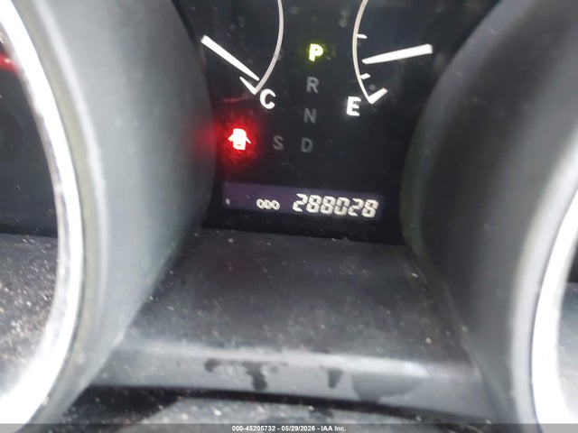 Toyota Highlander Base V6