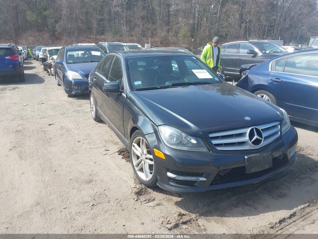 Salvage Mercedes-Benz C-Class Image