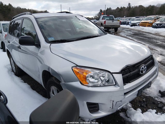 Salvage Toyota RAV4 Image