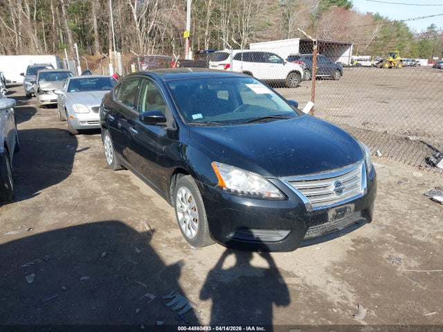 Salvage Nissan Sentra Image