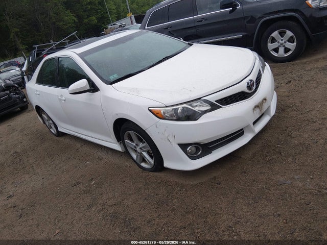 Salvage Toyota Camry Image