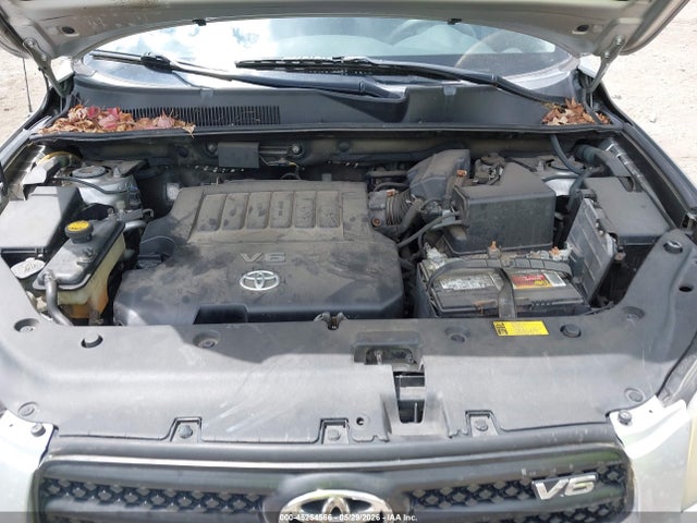 Toyota RAV4 Sport V6