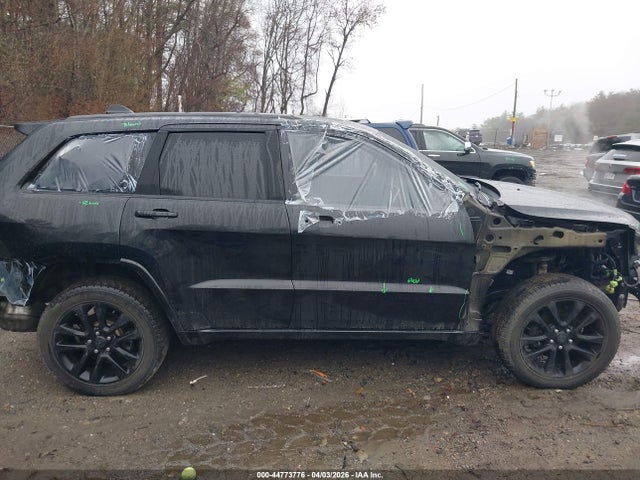 Jeep Grand Cherokee Altitude 4x4