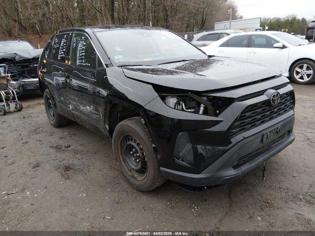 Salvage Toyota RAV4 Image