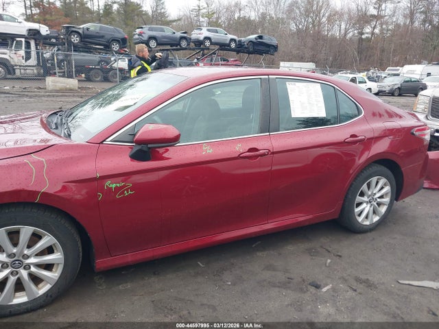 Toyota Camry Le