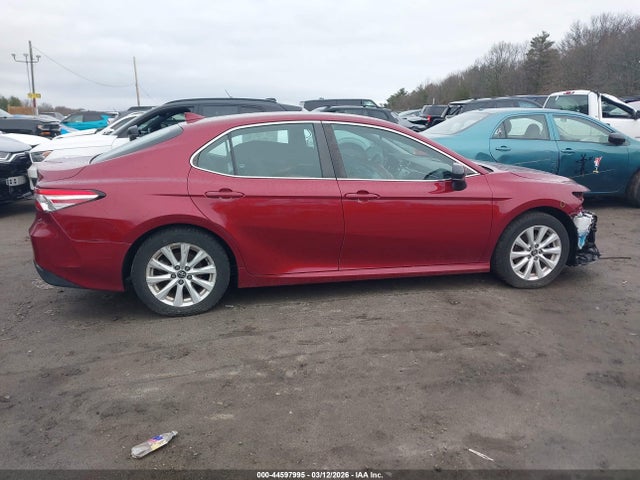 Toyota Camry Le
