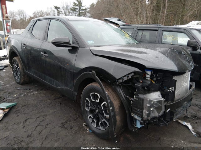 Salvage Hyundai SANTA CRUZ Image