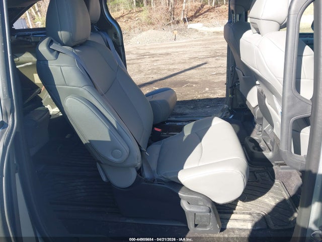 Toyota Sienna Xle
