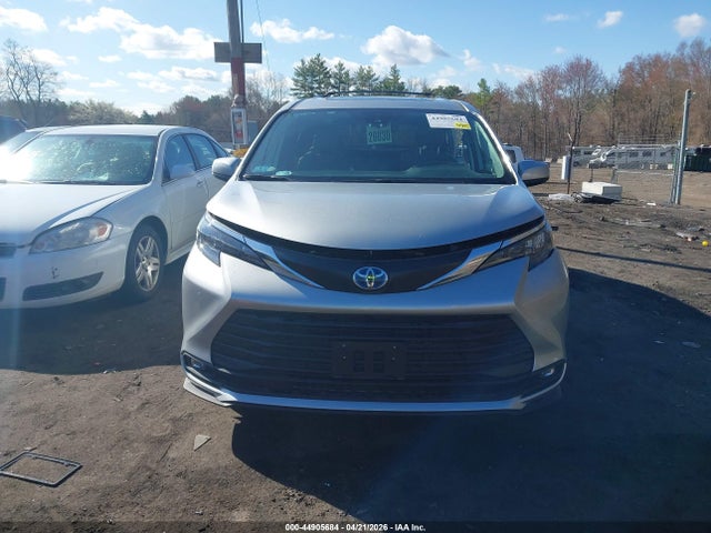 Toyota Sienna Xle