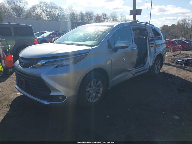 Toyota Sienna Xle