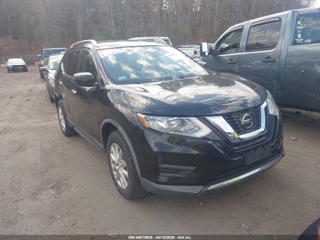 Salvage Nissan Rogue Image