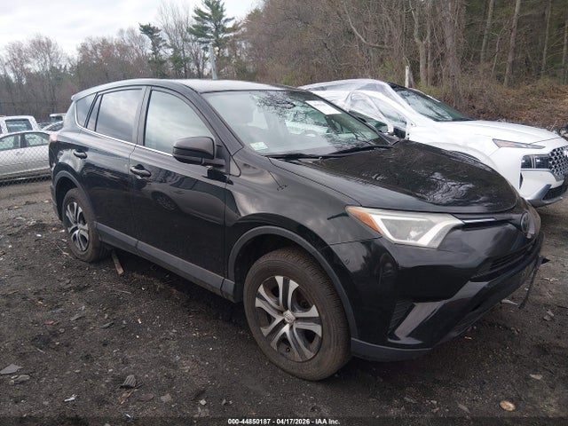 Salvage Toyota RAV4 Image