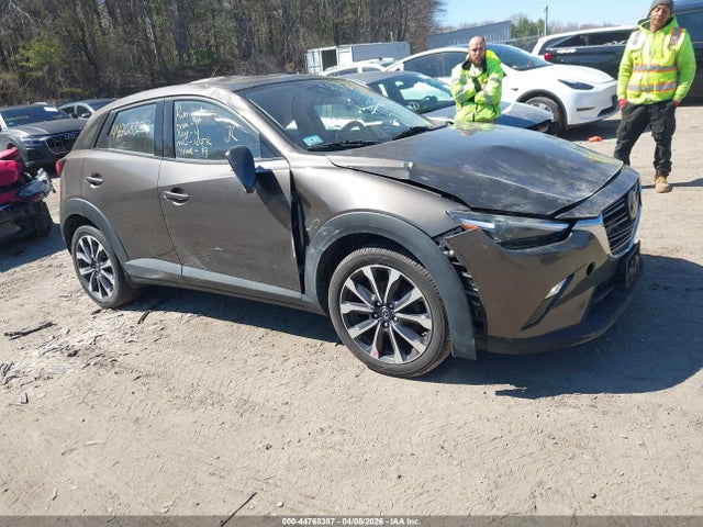 Salvage Mazda Cx Image