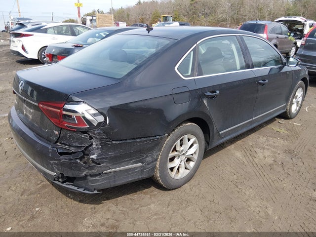 Volkswagen Passat 1.8t S
