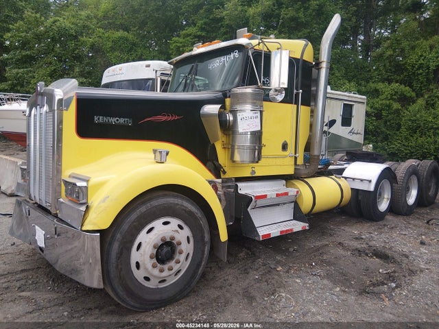 Kenworth Construction W900