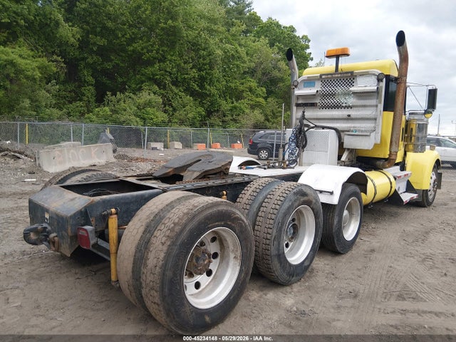 Kenworth Construction W900