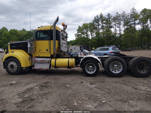 Kenworth Construction W900